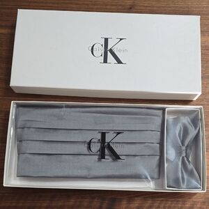 Calvin Klein Silver Men's Bow Tie and Cummerbund Set